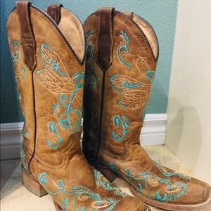 Beautiful cowboy boots